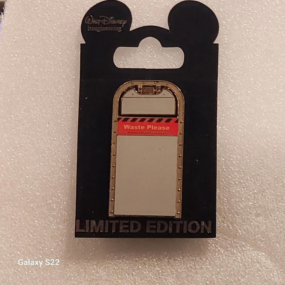Disney WDI DCA Trash can Pin Hollywood Studios California Cast LE 200 Pin 70468‎